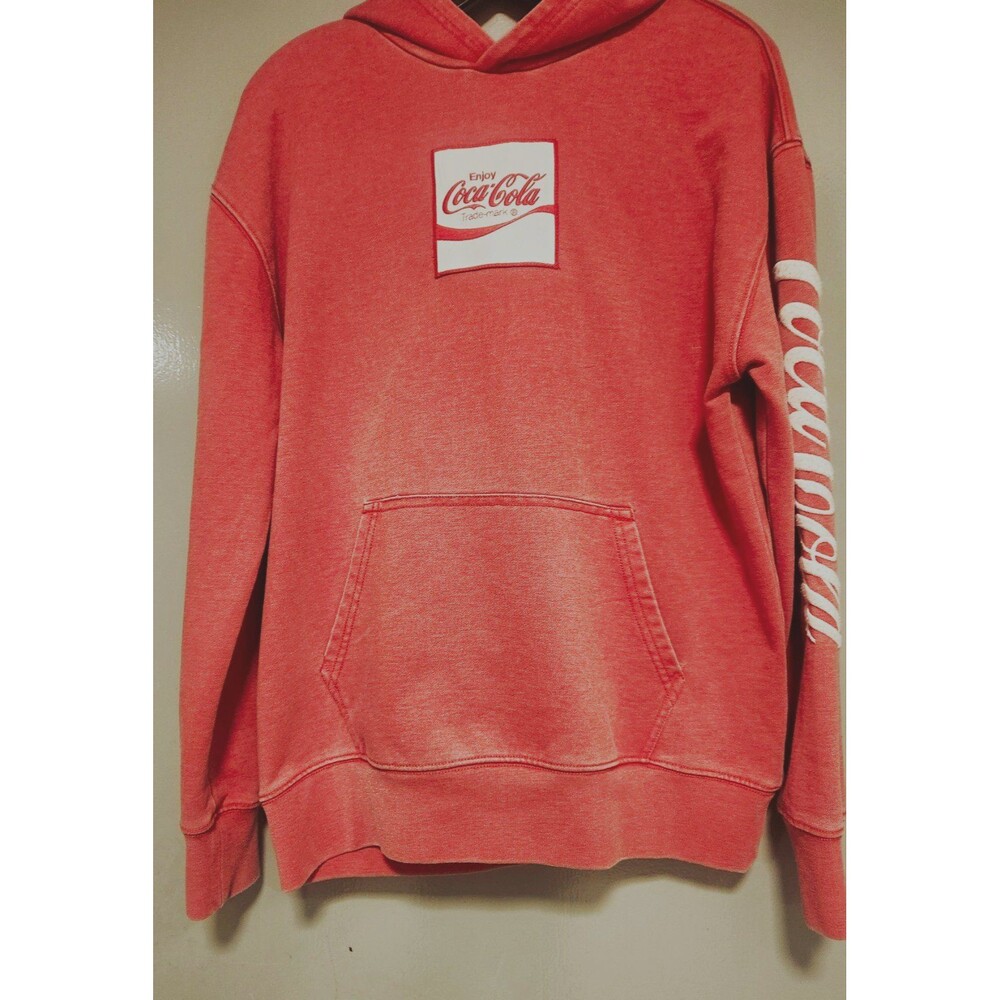 Lucky Brand Coca-Cola Logo Pullover Hoodie Mens Size Small Red Chest Patch Sleev
